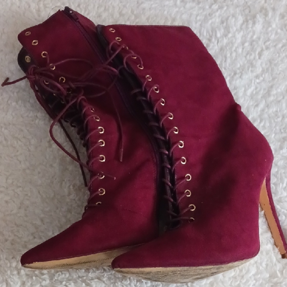 Elegant Burgundy Lace-Up Heeled Boots